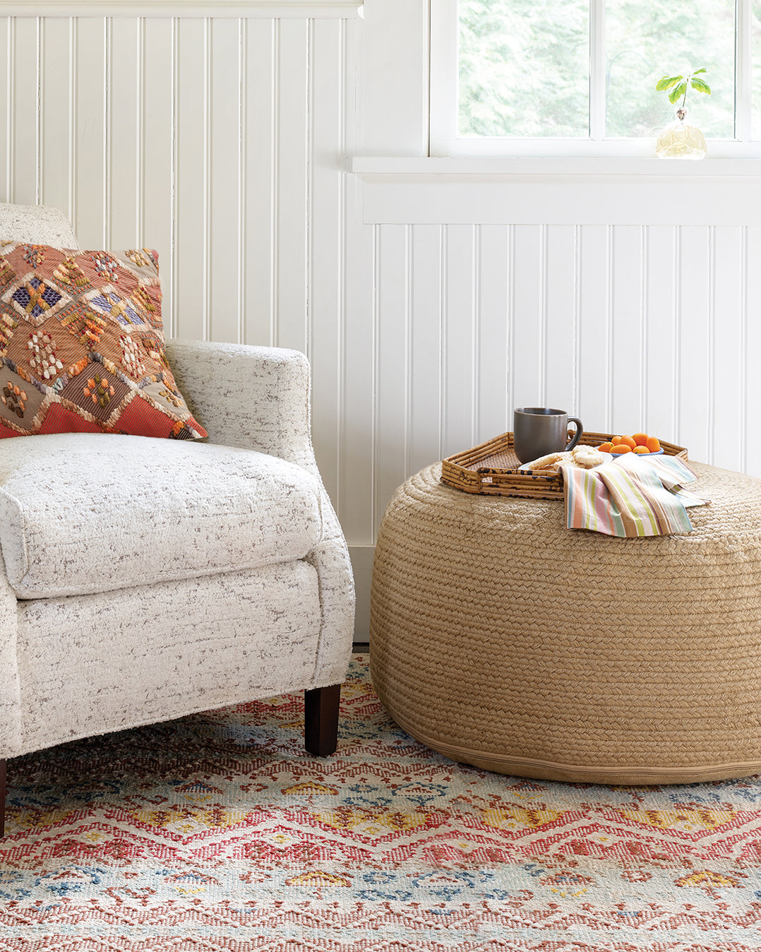 Stools & Poufs