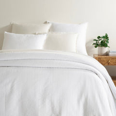 Roark White Matelasse Coverlet