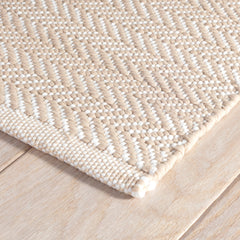 Herringbone Linen/White Handwoven Indoor/Outdoor Rug