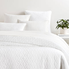 Birdie White Quilted Coverlet